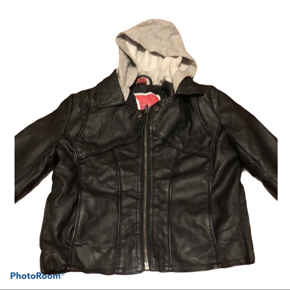 B Collection - Picture 2 of 5